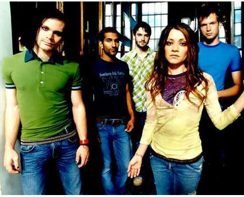 IMAGEM BANDA FLYLEAF